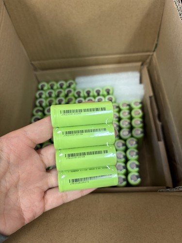 200 pcs new tenergy 18500 - pcs,